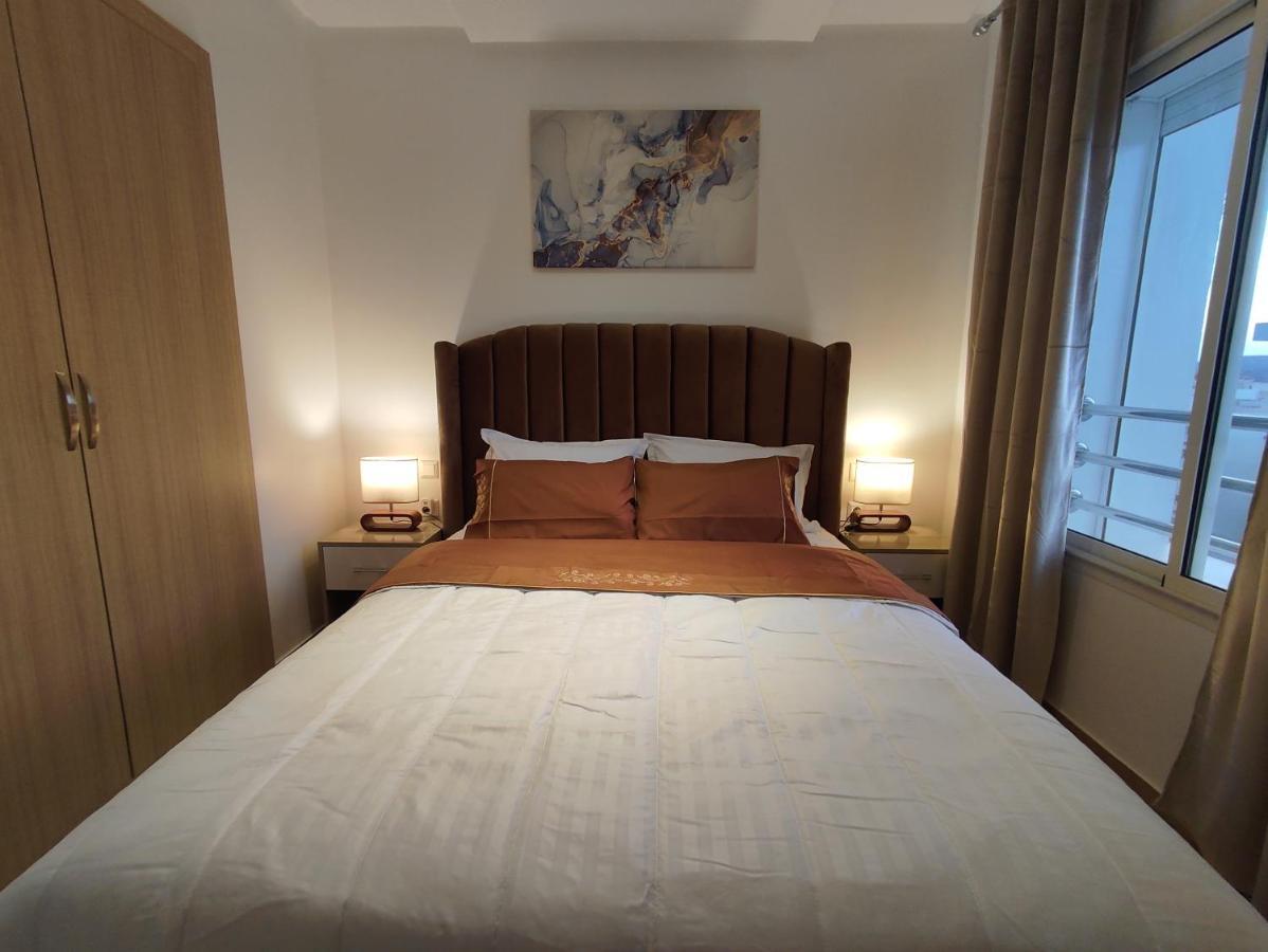 Superbe Appartement bien équipé au centre de la ville d'Uchda  Exterior foto